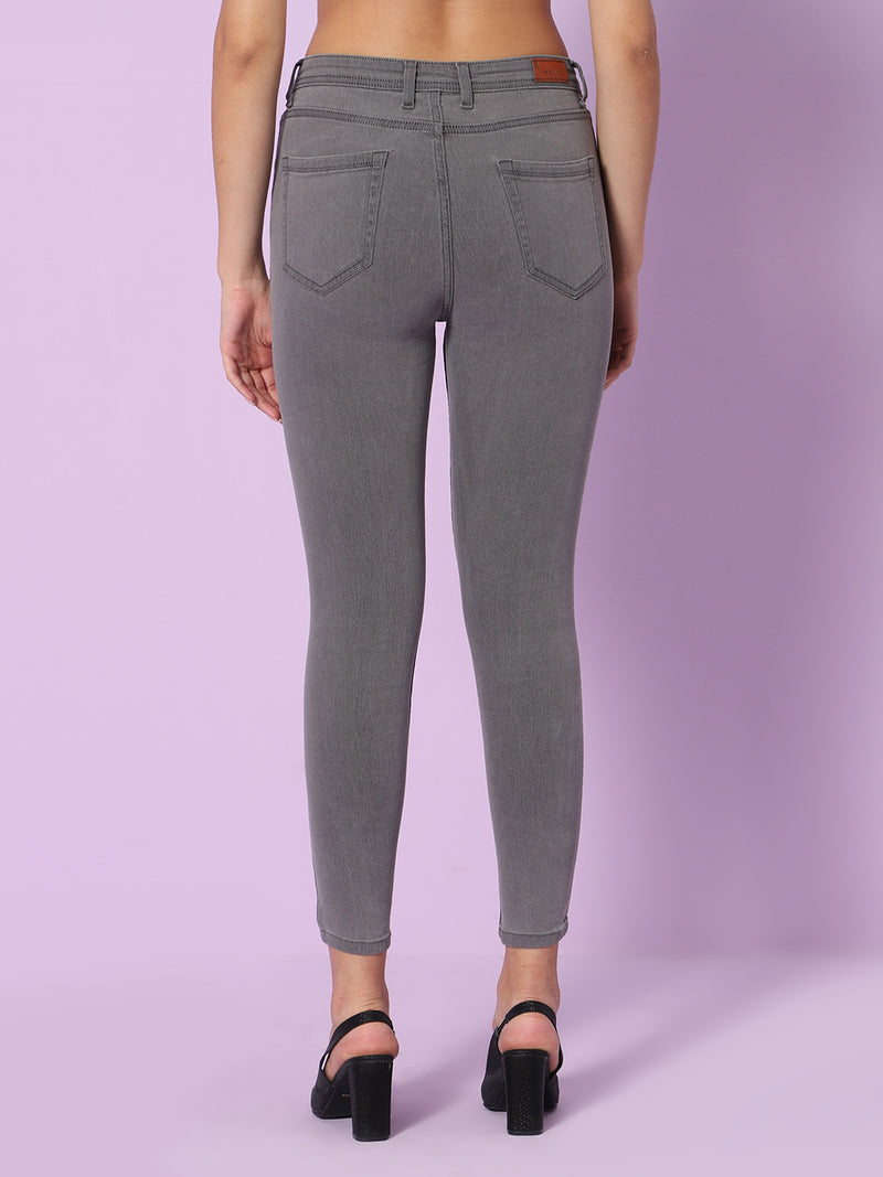 Women Slim Fit High-Rise Light Fade Stretchable Jeans