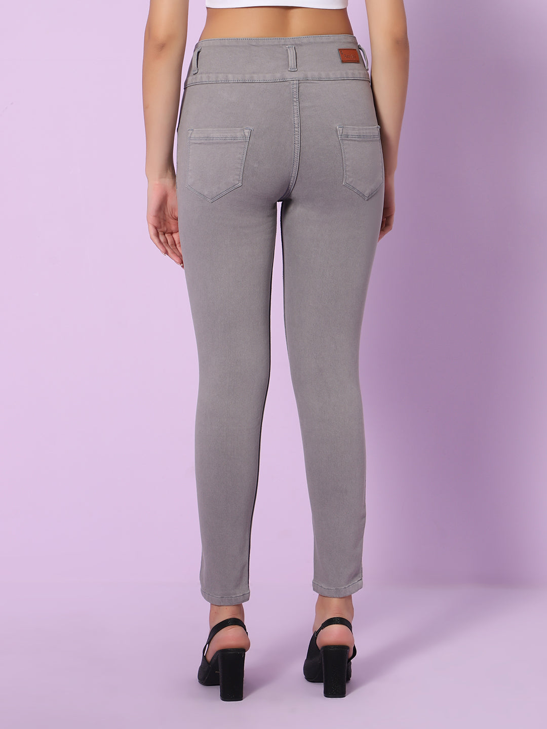 Women Slim Fit High-Rise Light Fade Stretchable Jeans