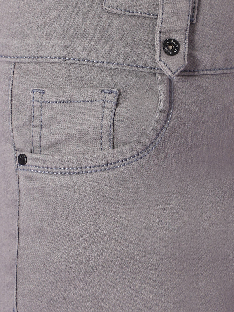 Women Slim Fit High-Rise Light Fade Stretchable Jeans