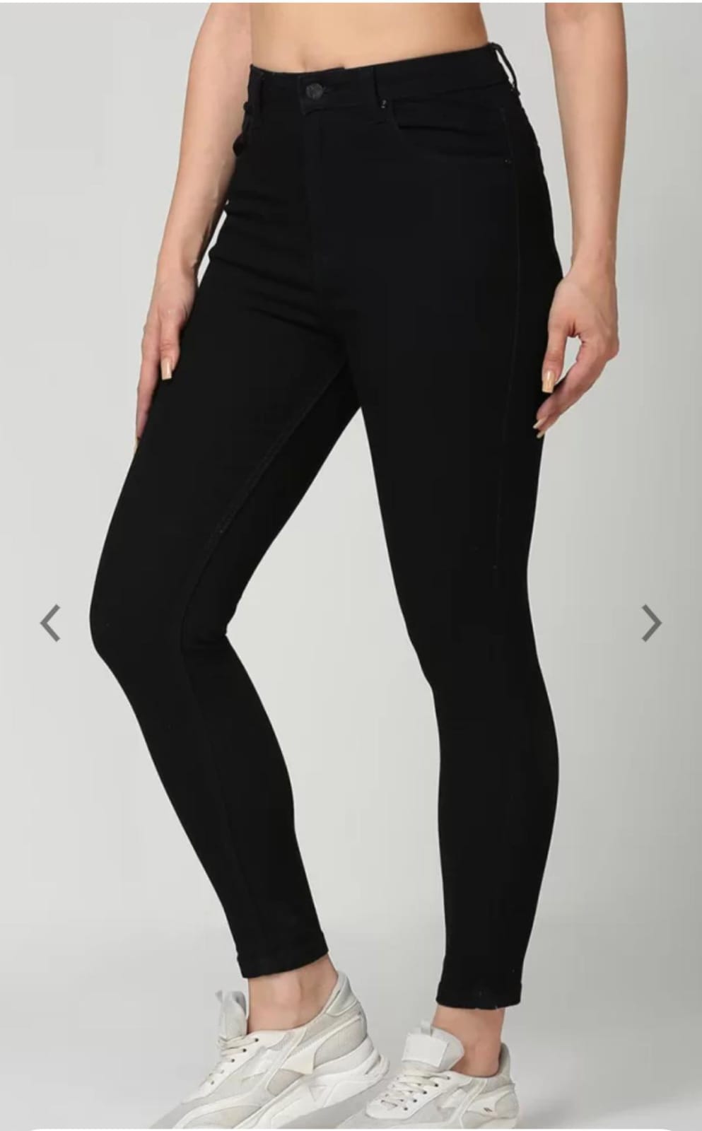 H W black-skinny-fit-jeans-with-insert-pockets-5