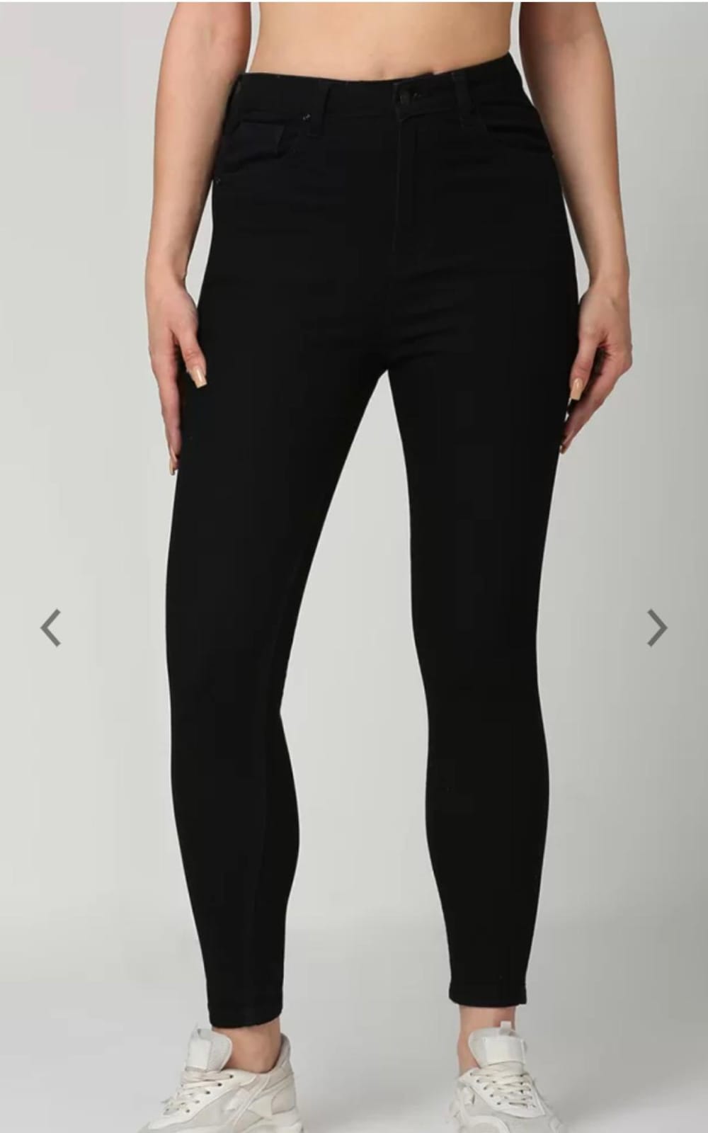 H W black-skinny-fit-jeans-with-insert-pockets-5